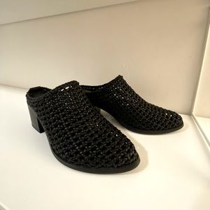 Intentionally Blank Caps Woven Mule